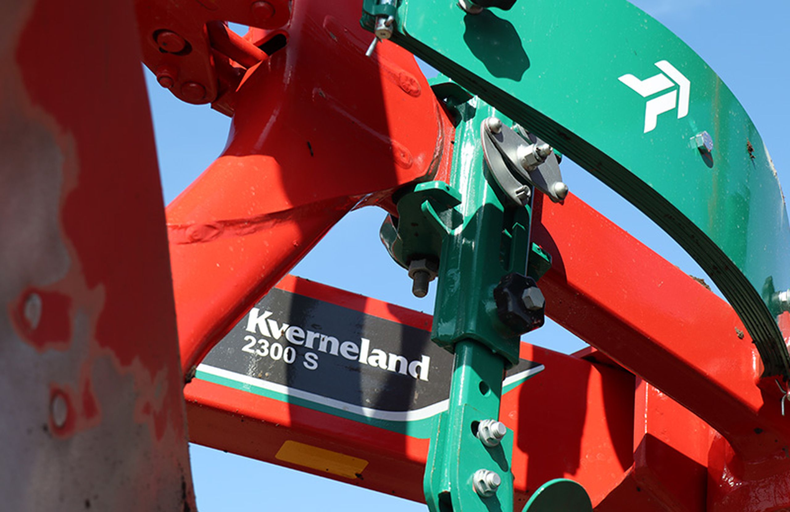 Kverneland agrilculture machinery image