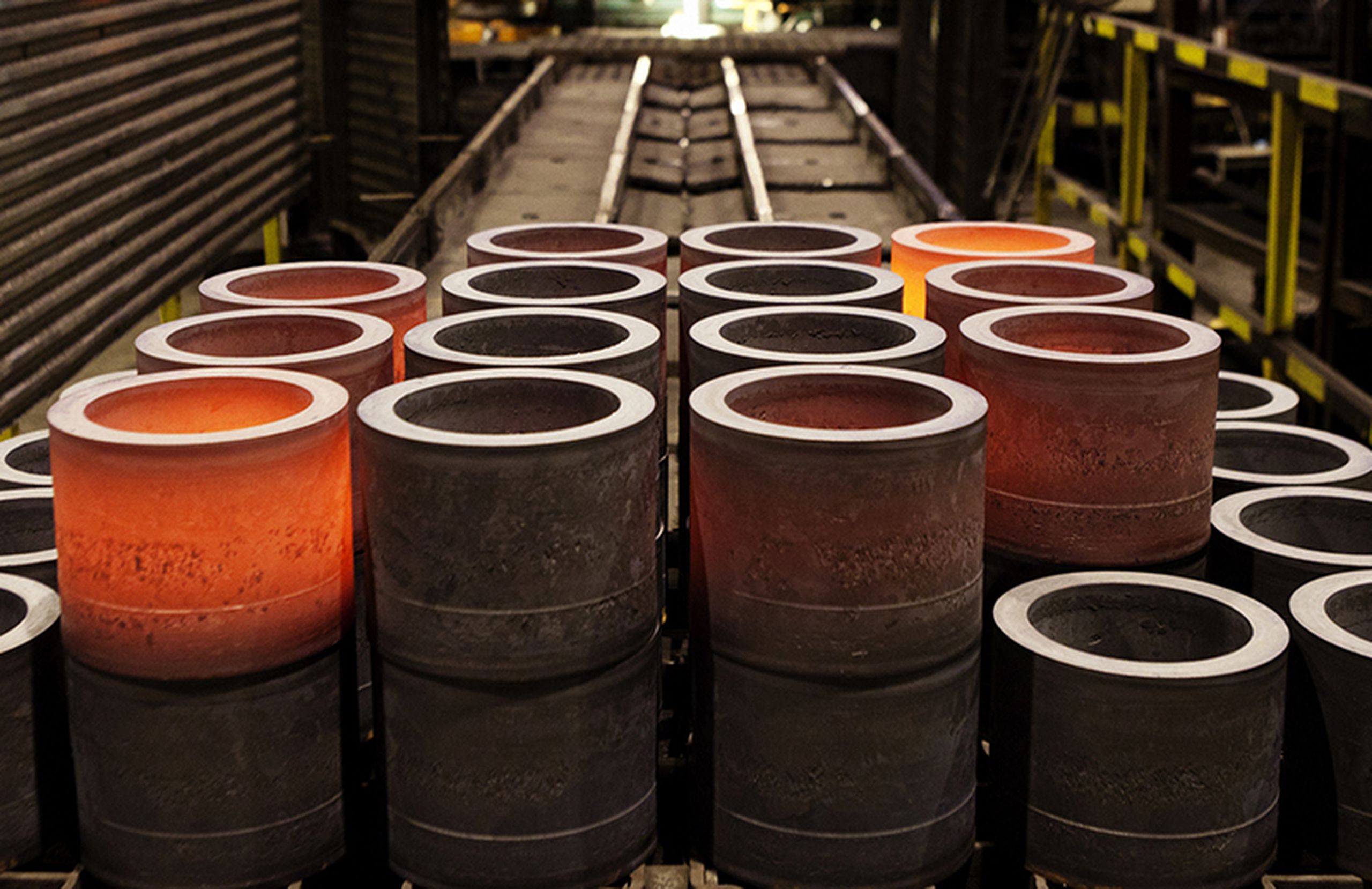 Quenching and tempering steel