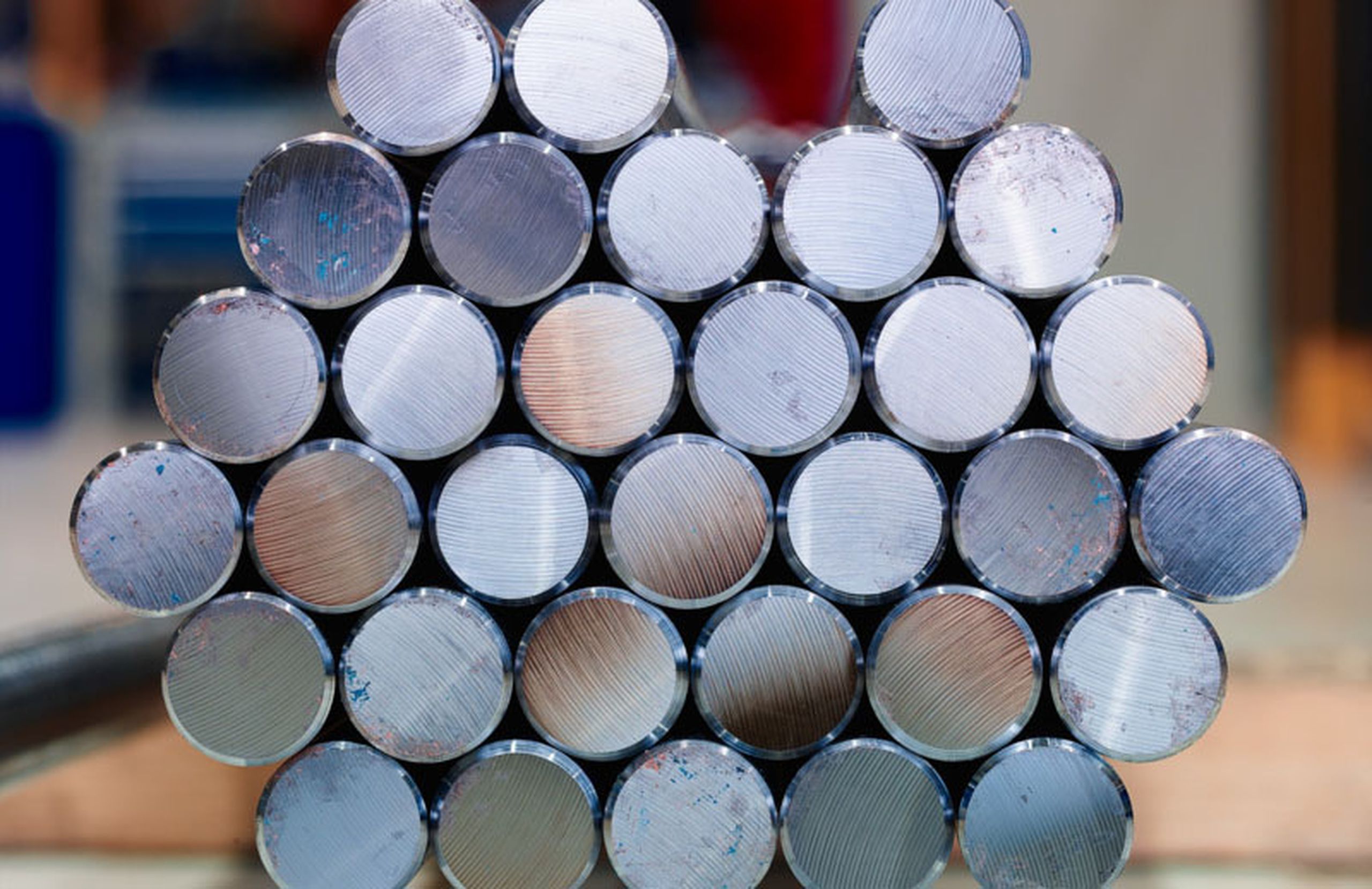 Hot-rolled steel bar
